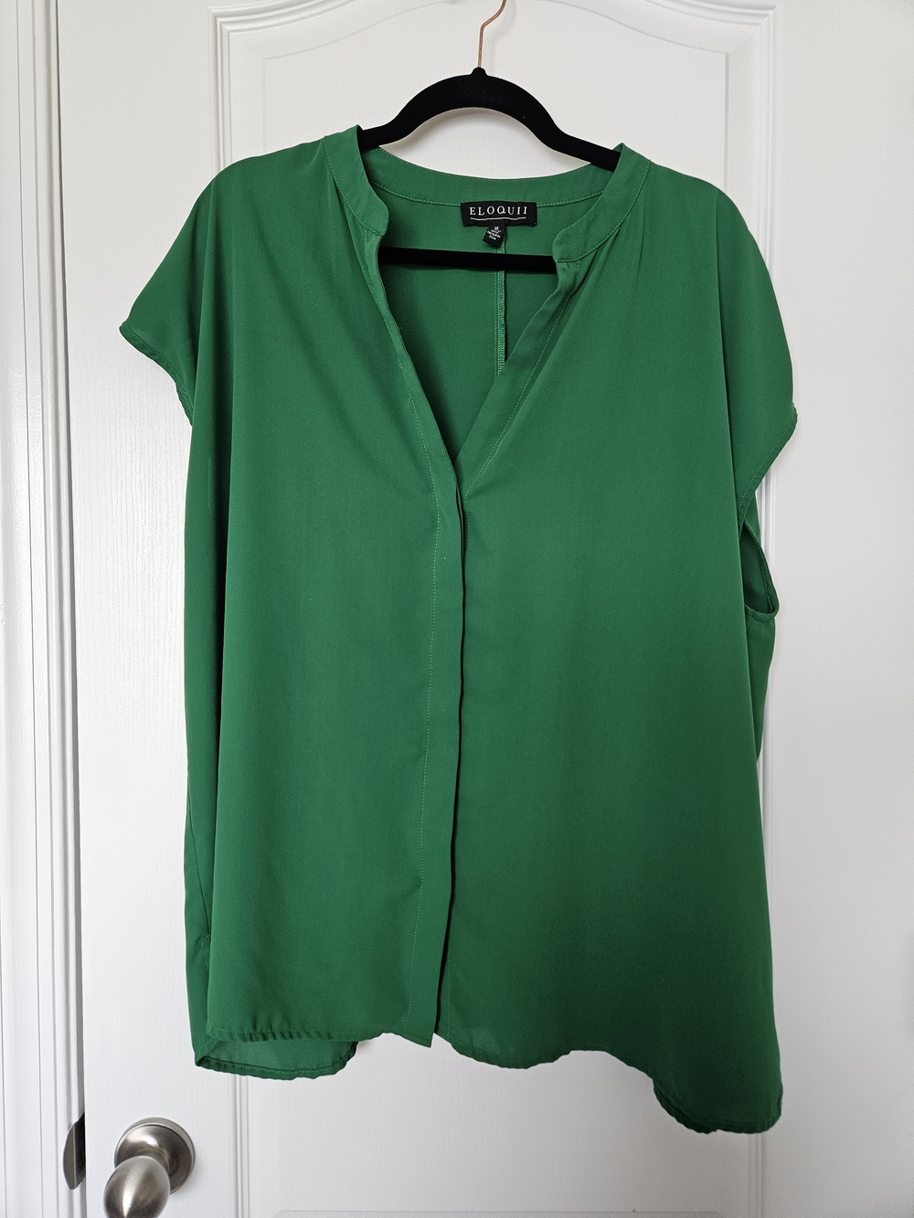 Eloquii Emerald Split-Neck Cap Sleeve Blouse